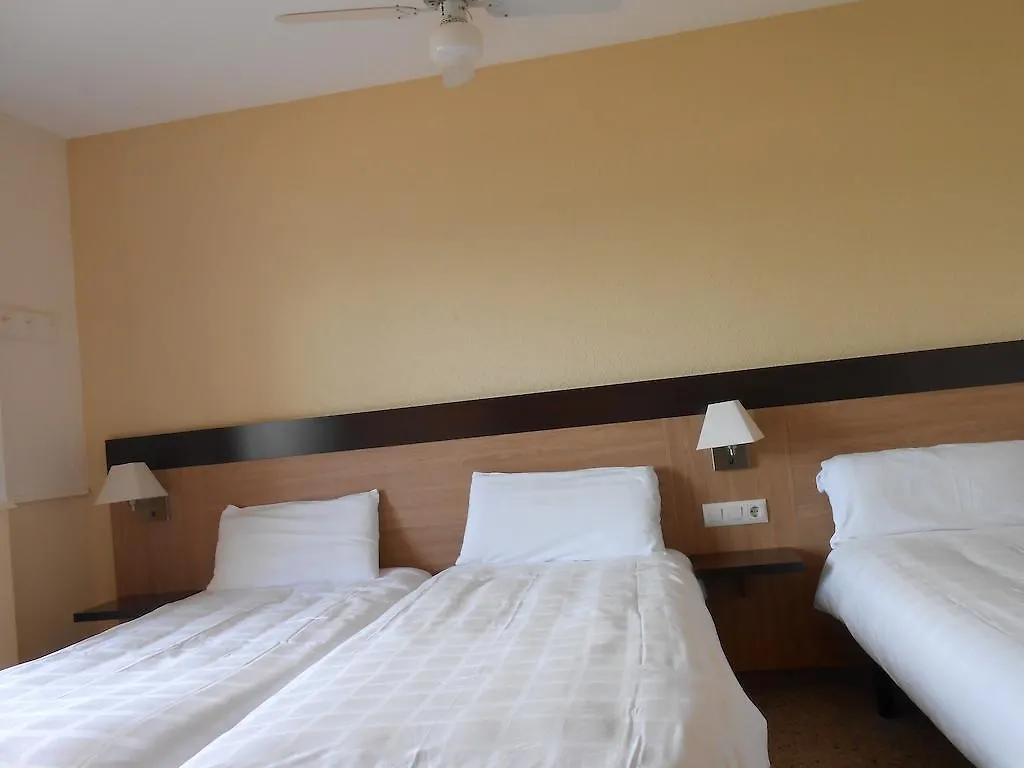 Hotel Marbella Roses